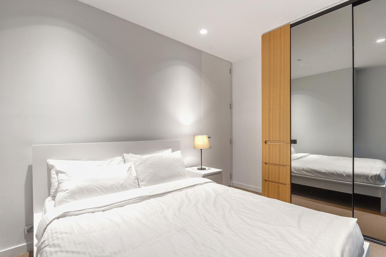 Light Tower Apartment Melbourne Eksteriør bilde